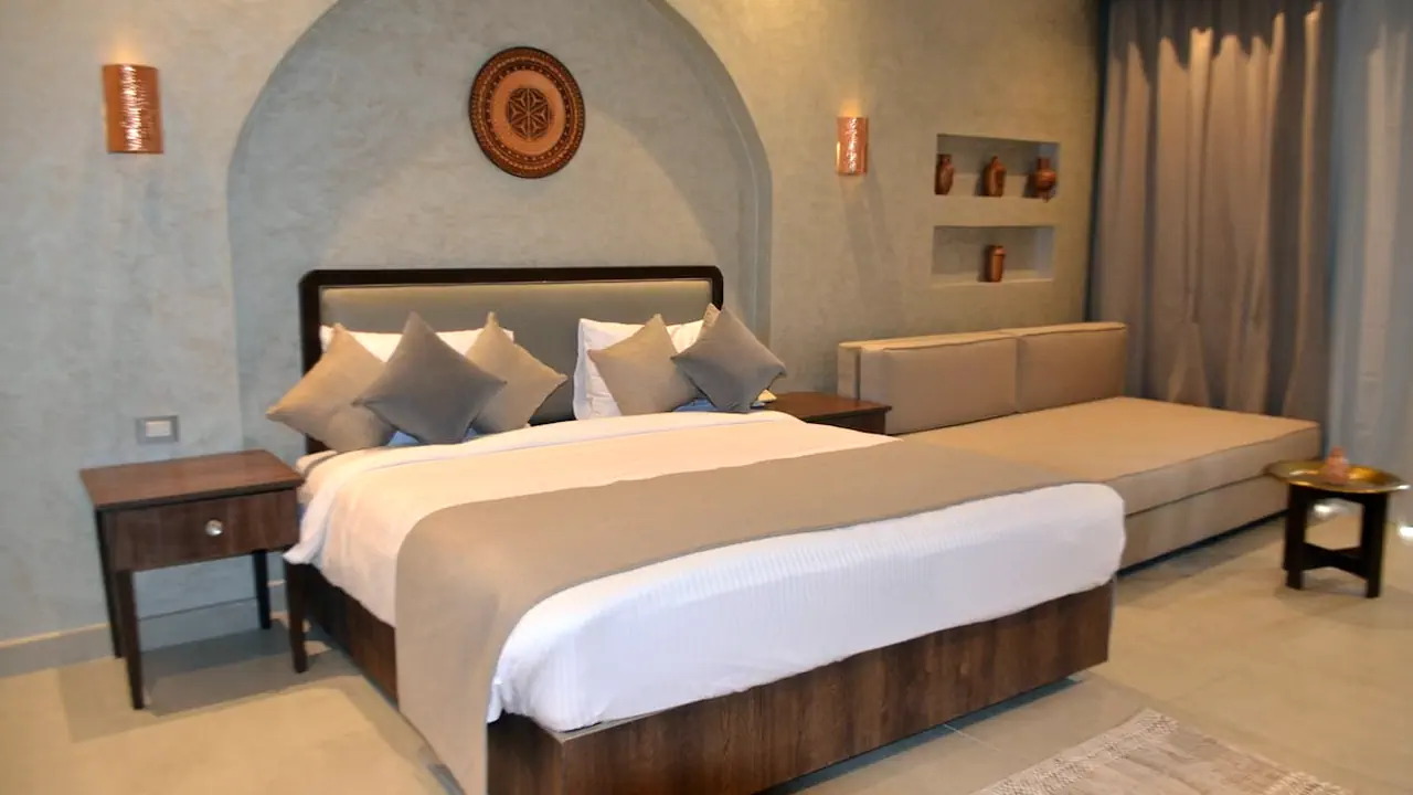 الفندق ترو بيتش ريزورت - مرسى علم